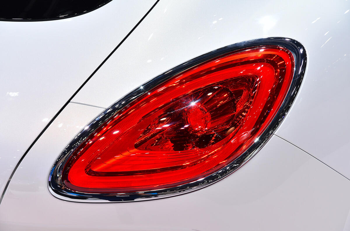 ora funky cat paris motor show 07 brake light ora funky cat paris motor show 07 brake light