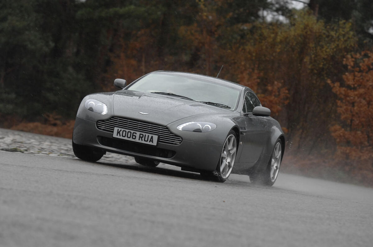 Aston Martin V8 Vantage