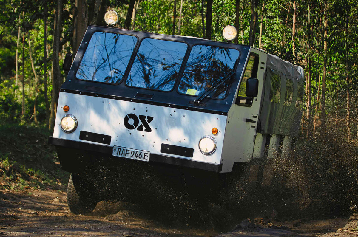 Ox truck 2022 front quarter tracking splash