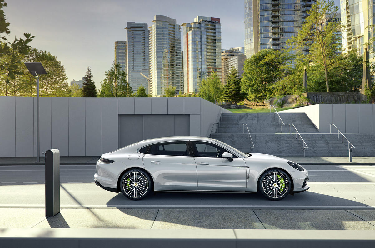 Porsche Panamera 6 new models