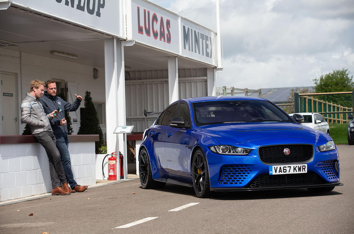 Jaguar XE SV Project 8