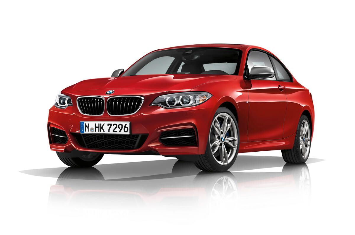 BMW M240i