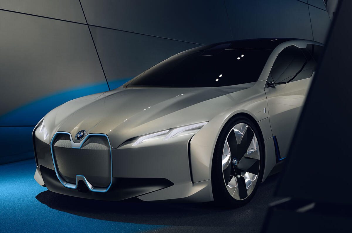 BMW i Vision Dynamics previews i5 production EV