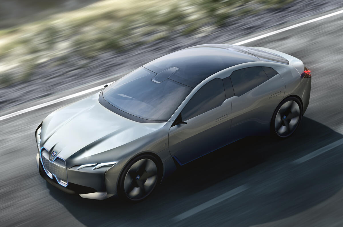 BMW i Vision Dynamics previews i5 production EV