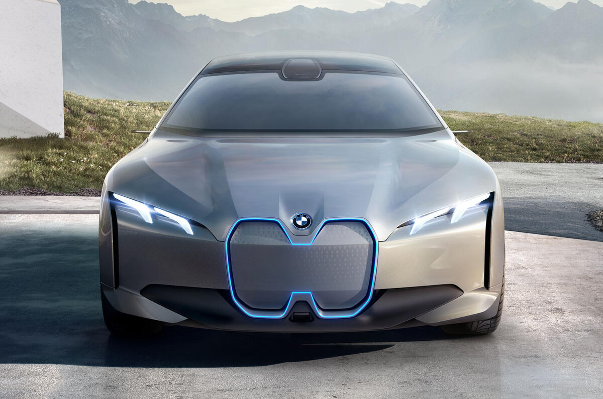 BMW i Vision Dynamics previews i5 production EV