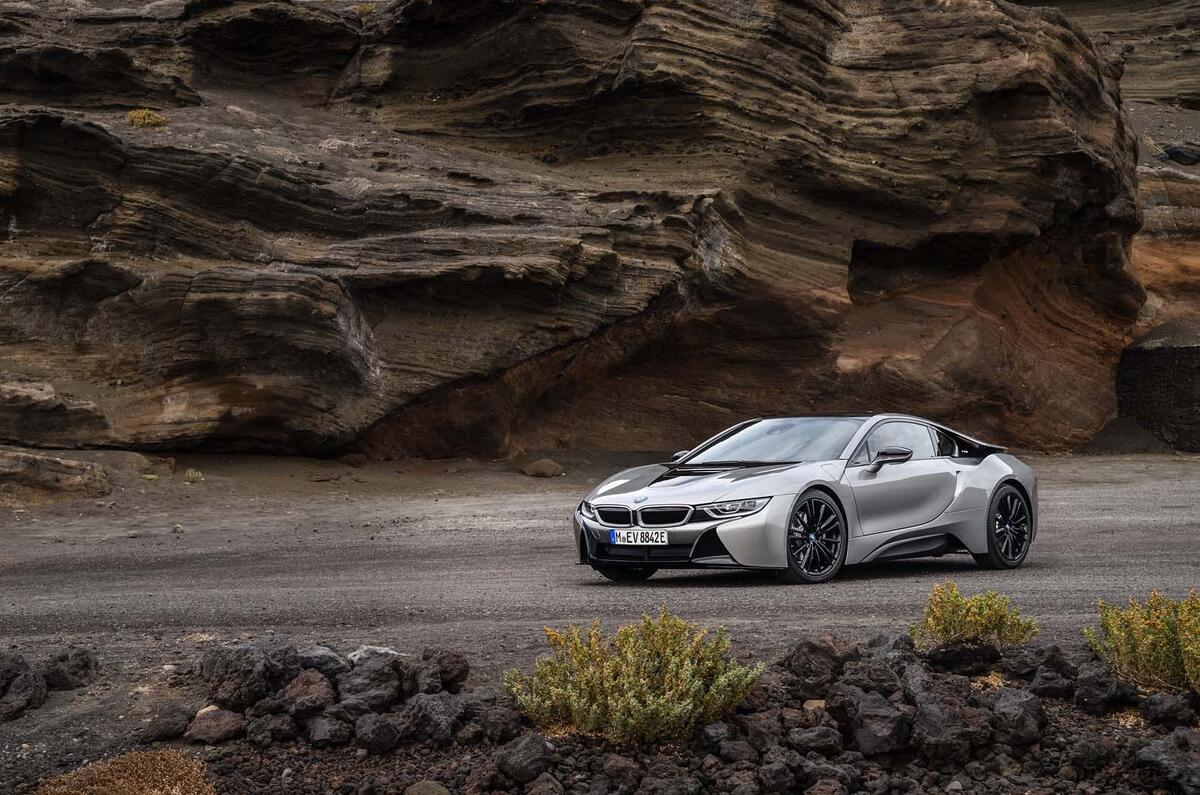 BMW i8 Roadster