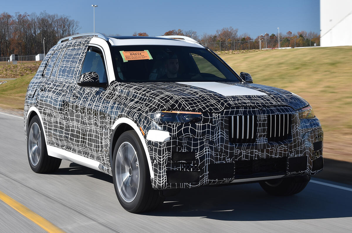 Production-ready BMW X7 shown in new official images
