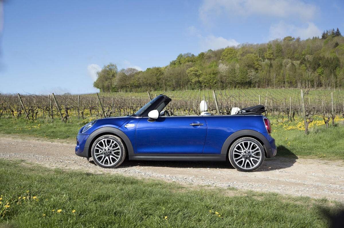 Mini Convertible 25th Anniversary launched in luxurious spec