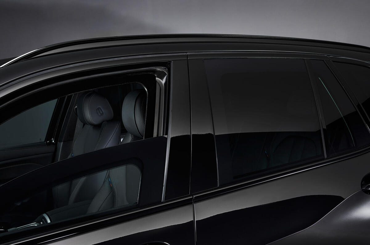 BMW X5 Protection VR6 - window down