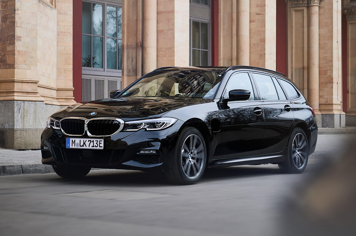 2020 BMW 330e Touring - front 2020 BMW 330e Touring - front