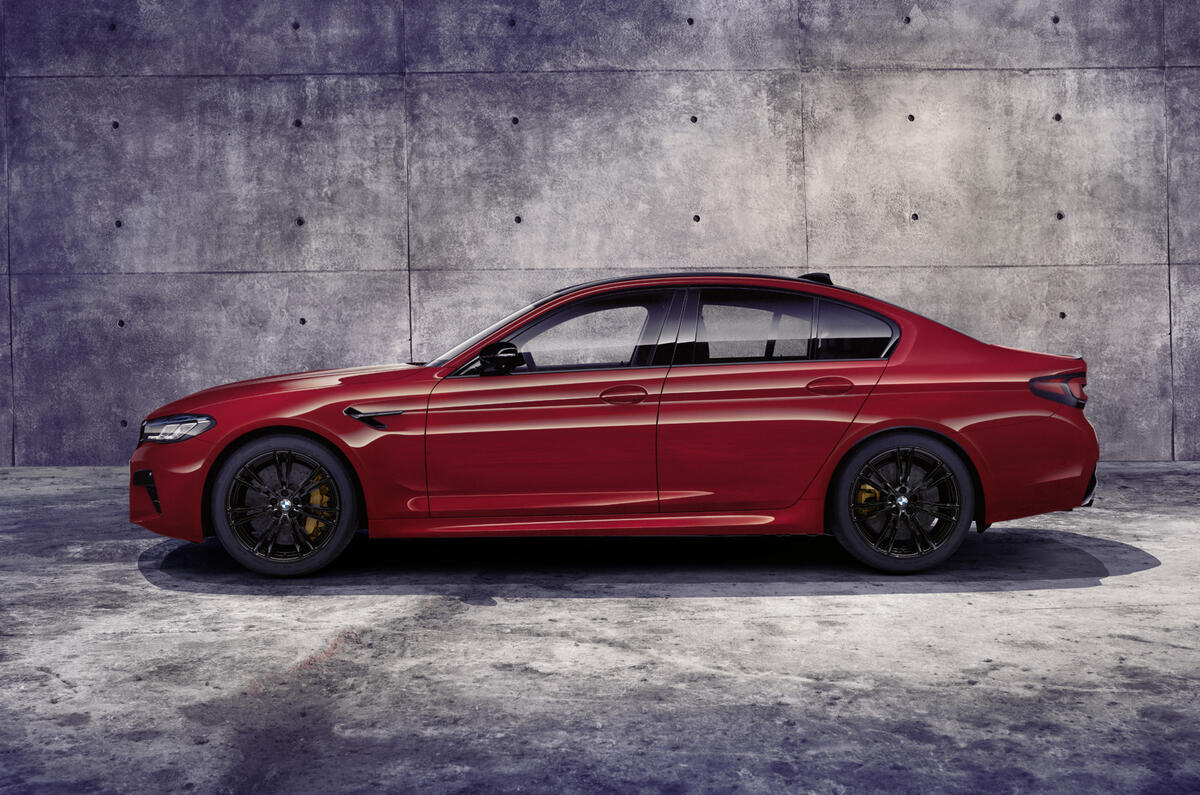 BMW M5 2020 - static side