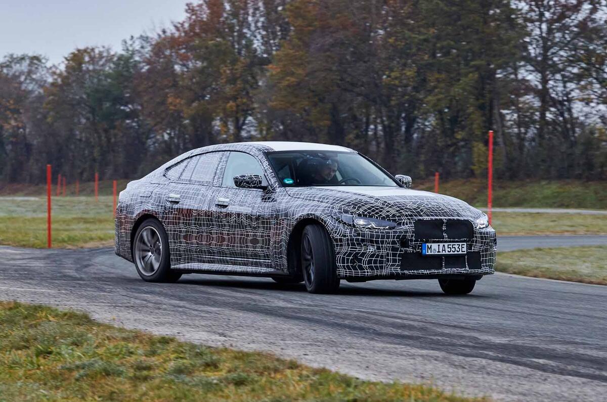 BMW i4  sliding BMW i4  sliding