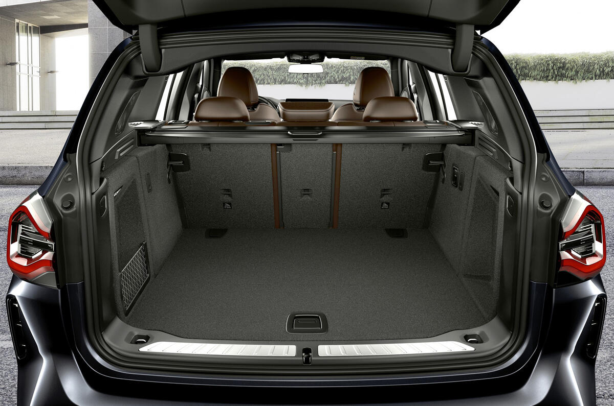 P90432189 highRes P90432189 highRes