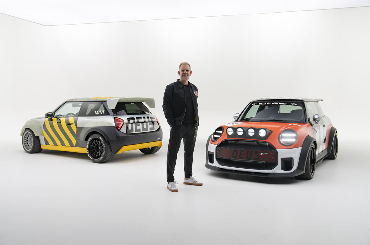 P90614131 highRes mini john cooper wor