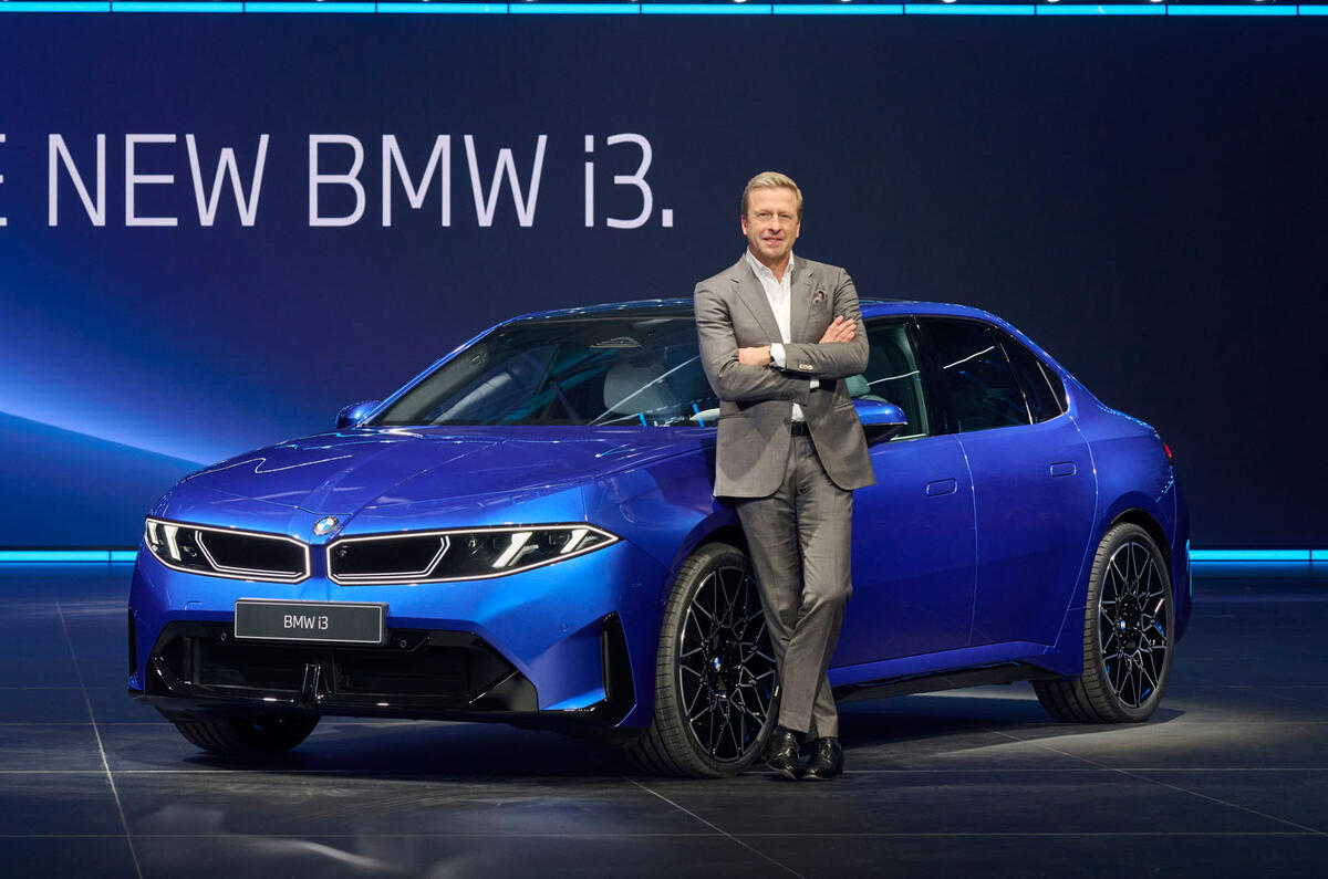 P90632783 highRes additional photo mat