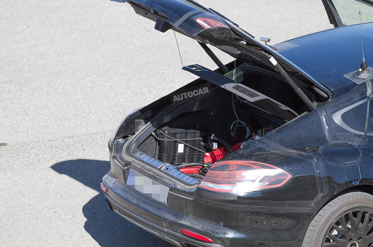 Porsche Panamera spy 2016