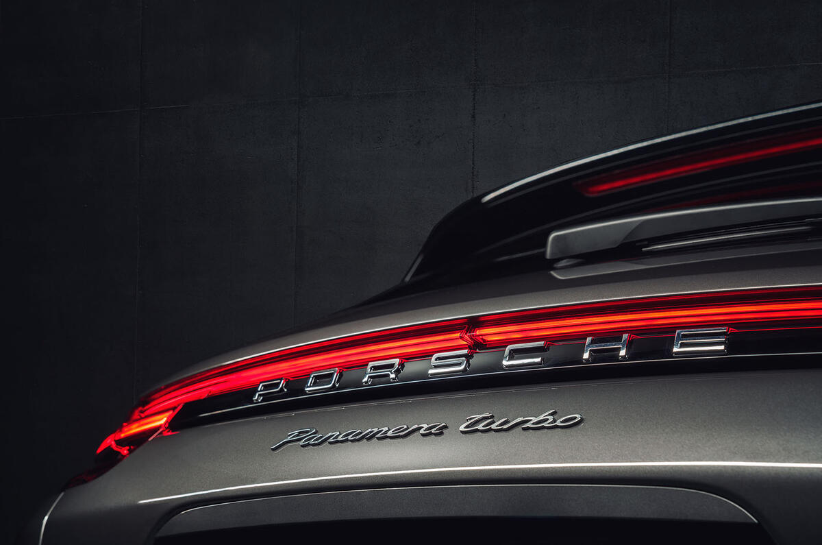 Porsche Panamera Sport Turismo estate