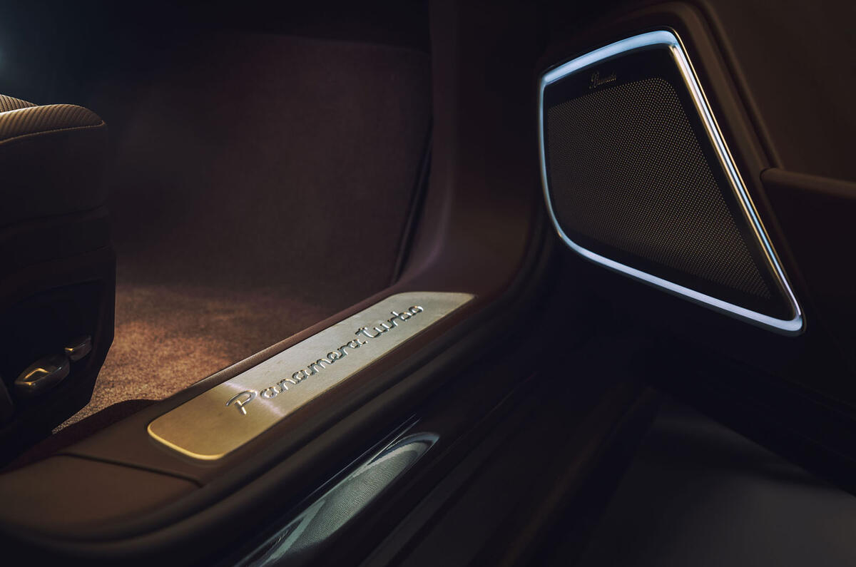 Porsche Panamera Sport Turismo estate