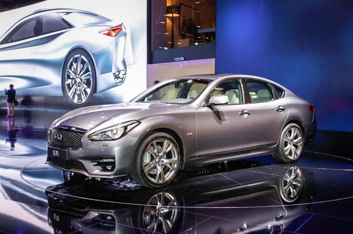 Infiniti Q70