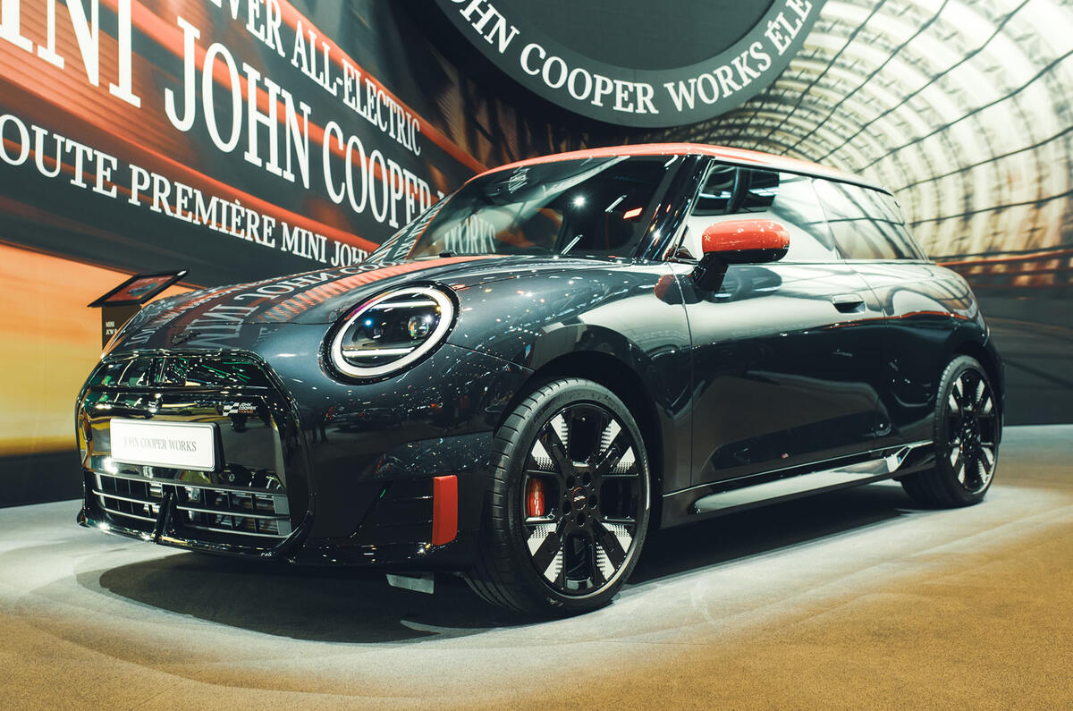 Paris motor show 2024 Mini Cooper JCW E Paris motor show 2024 Mini Cooper JCW E
