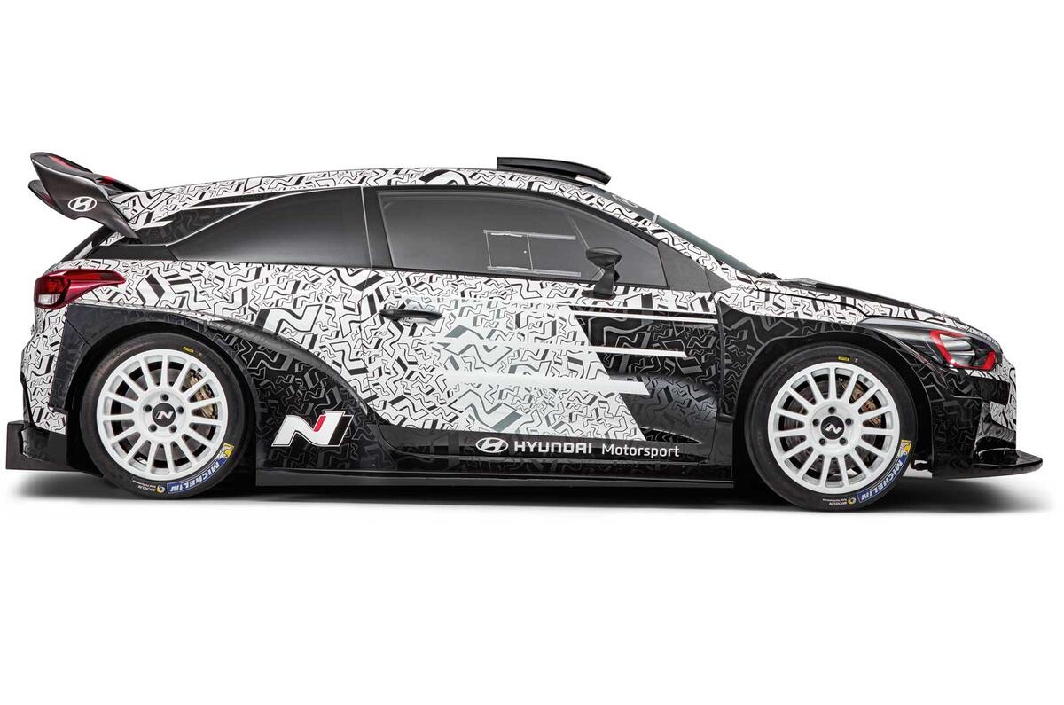 2017 Hyundai i20 Coupe WRC car revealed