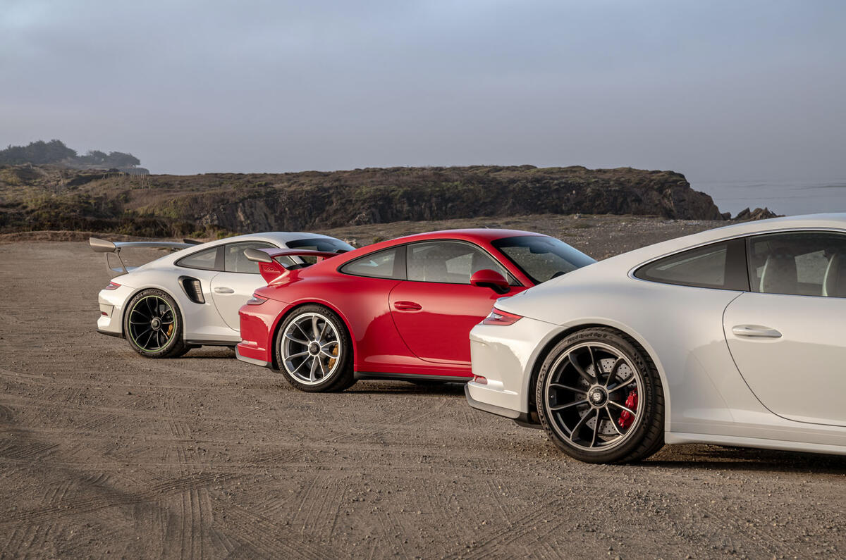 Porsche 911 trio - rears