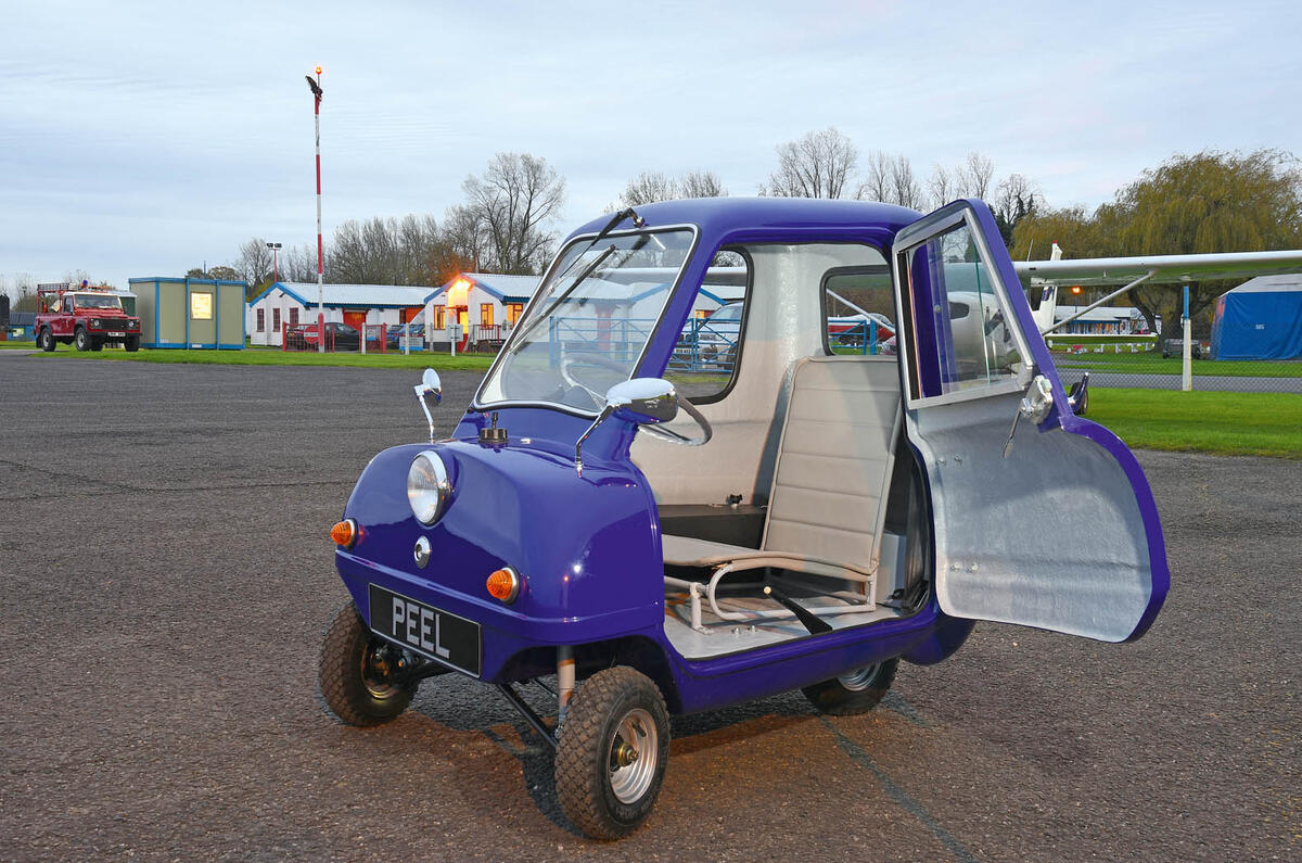Peel P50 drive