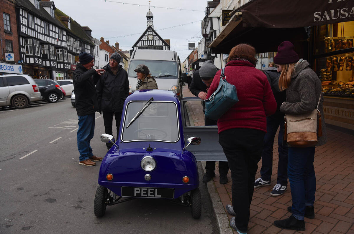 Peel P50 drive