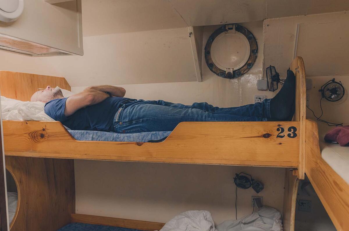 Pelican of London bed