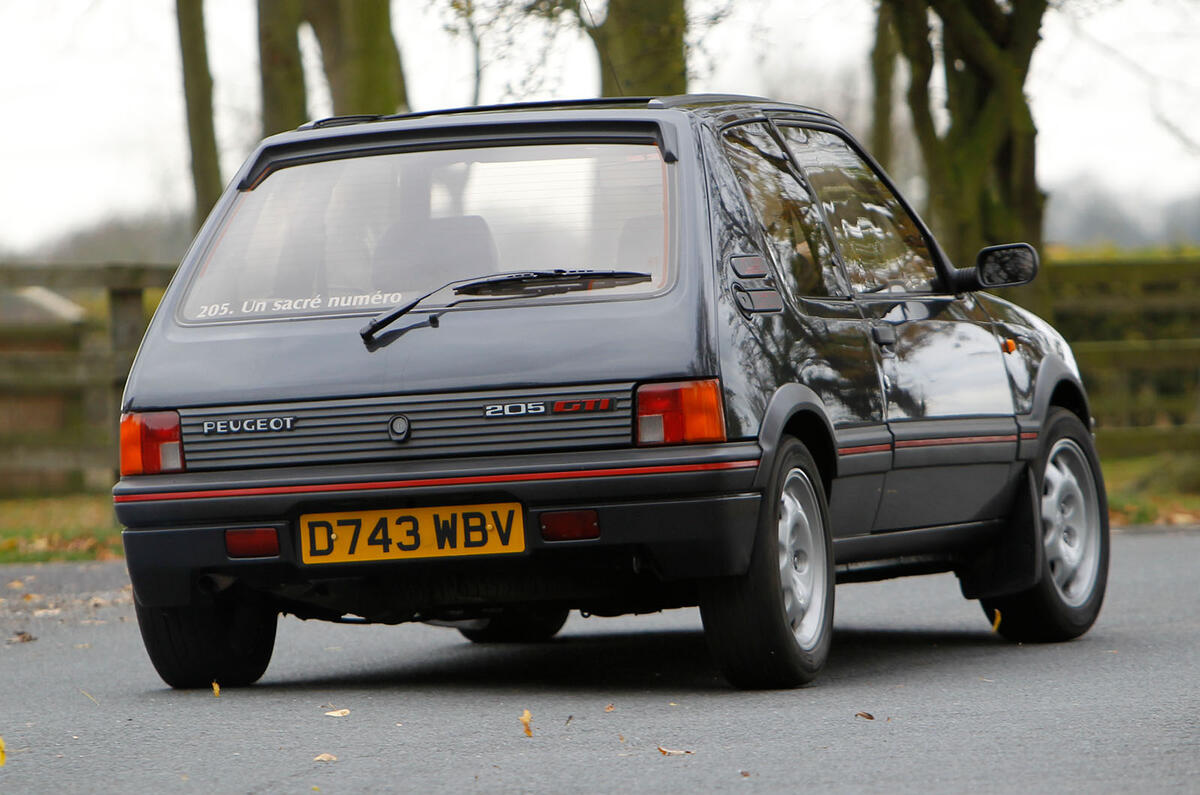 Peugeot 205 GTI rear tracking Peugeot 205 GTI rear tracking