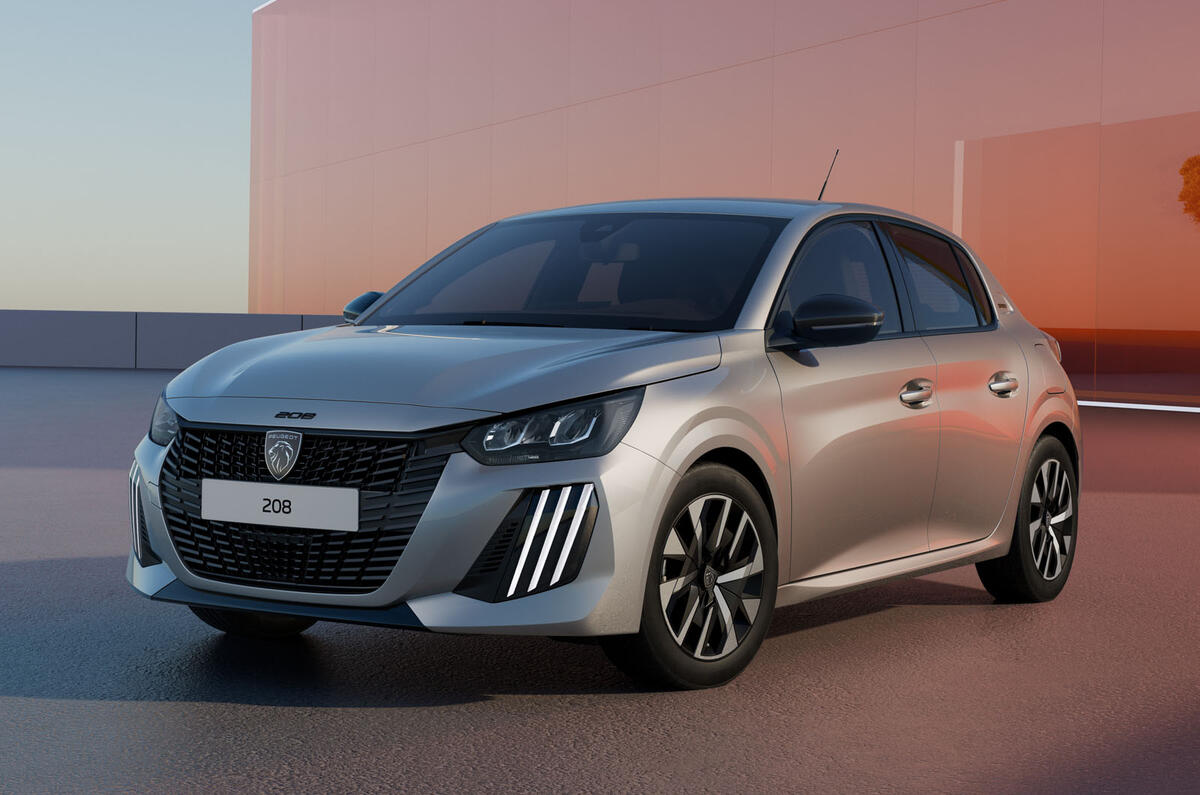 Peugeot 208 Style front quarter