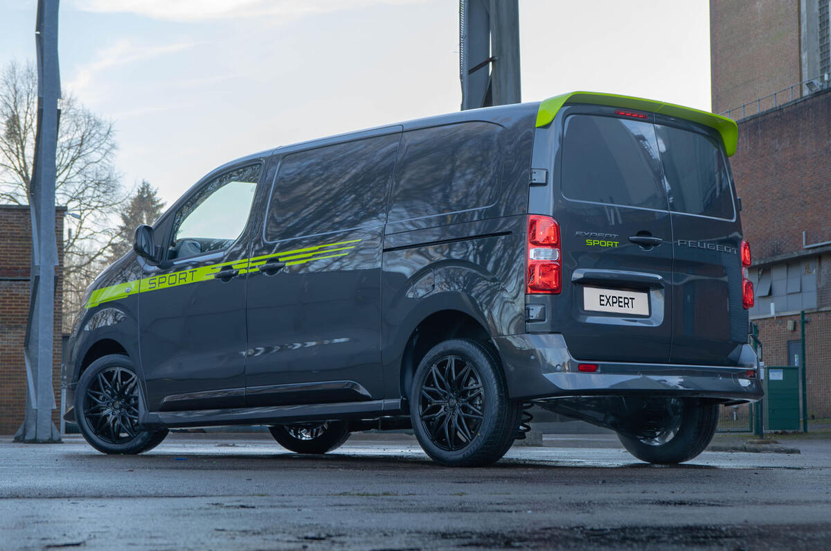 Peugeot Expert Sport rear quarter