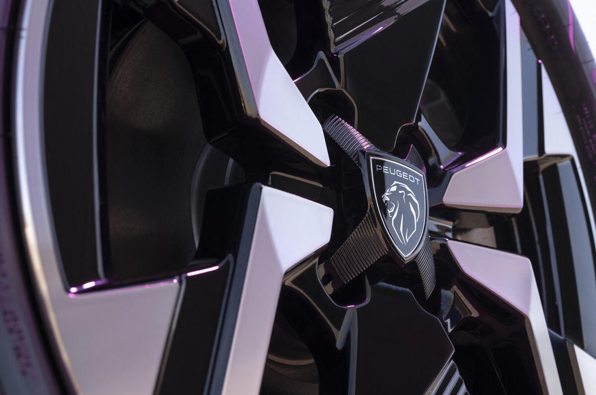 Peugeot 2008 wheel Peugeot 2008 wheel
