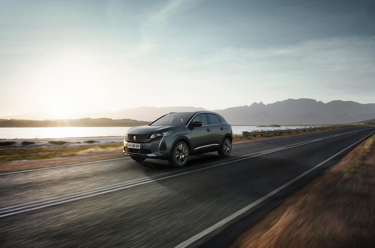 2021 Peugeot 3008 - front 2021 Peugeot 3008 - front