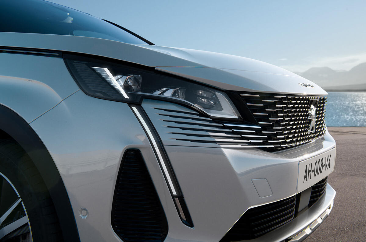 2021 Peugeot 3008 - front detail 2021 Peugeot 3008 - front detail