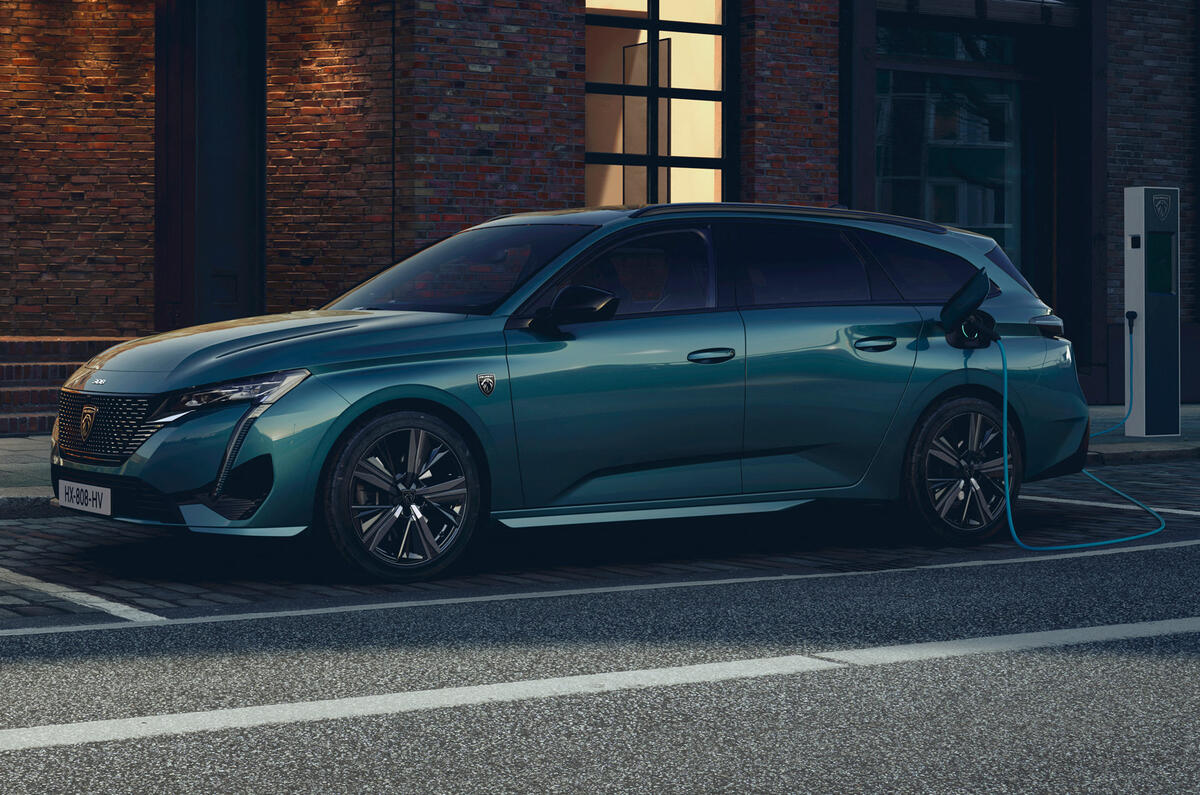 PEUGEOT 308SWPHEV 2106STYP 015 PEUGEOT 308SWPHEV 2106STYP 015