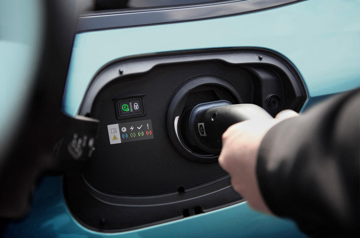 PEUGEOT 308SWPHEV 2106STYP 112 PEUGEOT 308SWPHEV 2106STYP 112