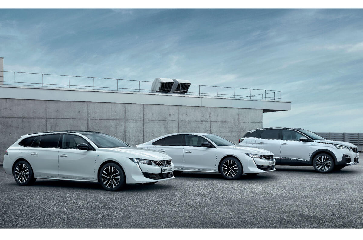 Peugeot 3008 GT Hybrid4 with Peugeot 508 SW and Fastback 