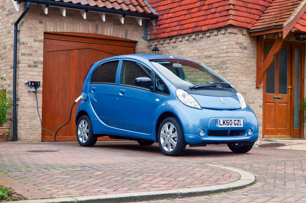 Peugeot iOn