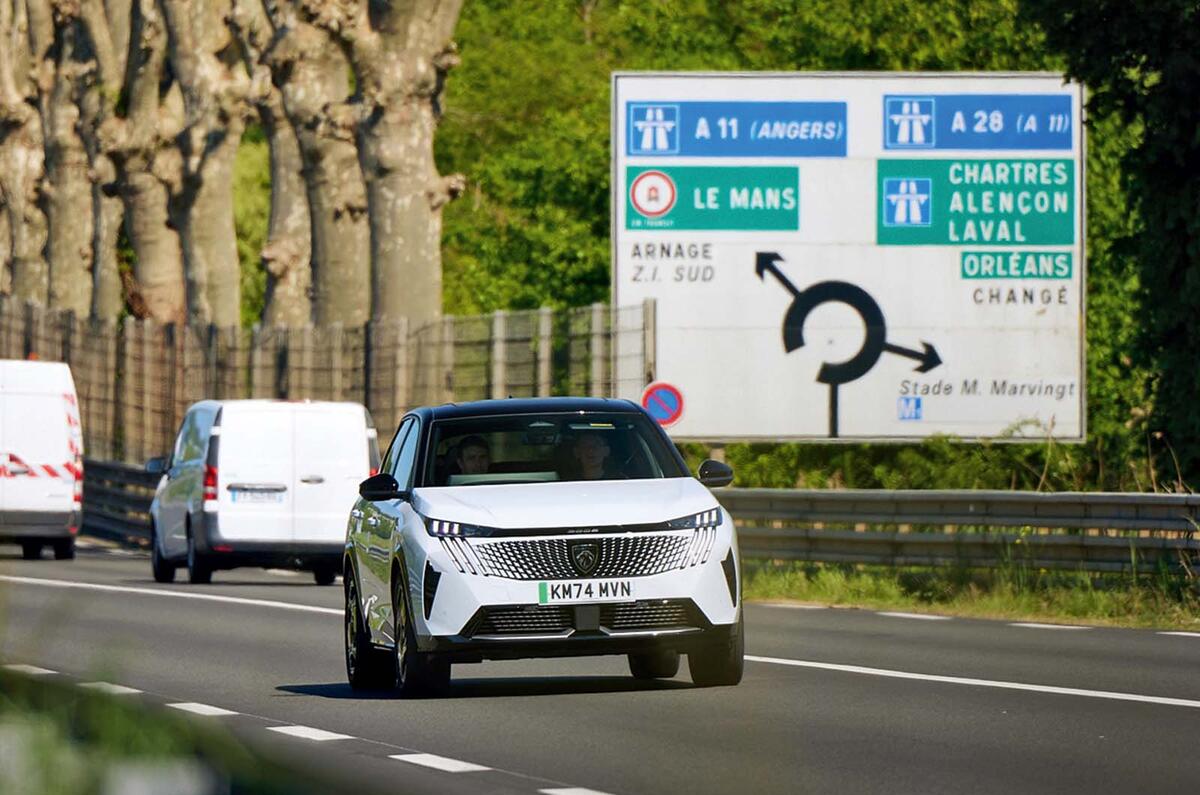 PEUGEOT LEMANS PAULDIRESTA 2025 (134) PEUGEOT LEMANS PAULDIRESTA 2025 (134)