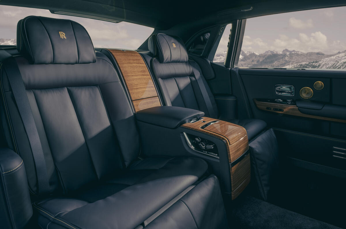 Phantom Goldfinger   Interior (rear) Phantom Goldfinger   Interior (rear)