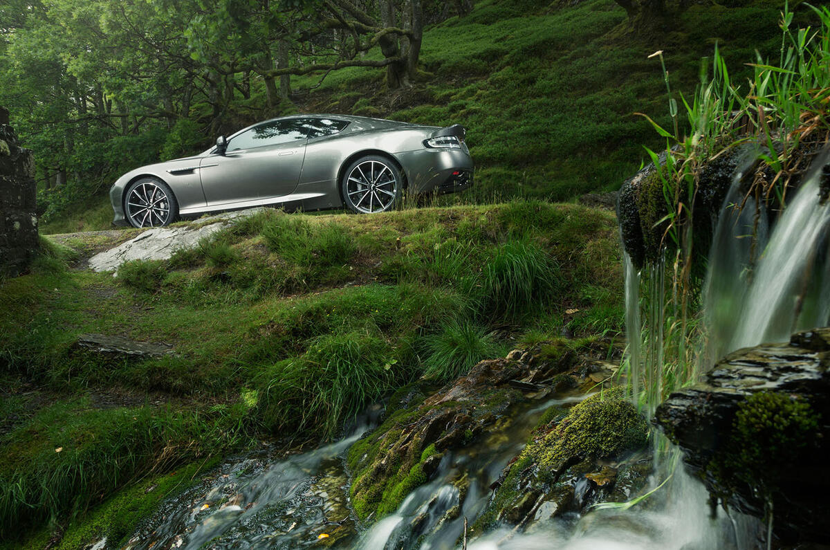 Aston Martin DB9