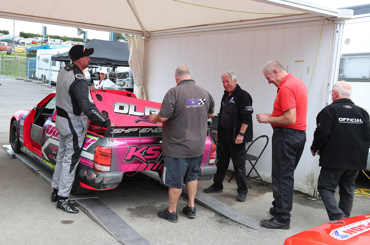 Pick up racing checking Pick up racing checking