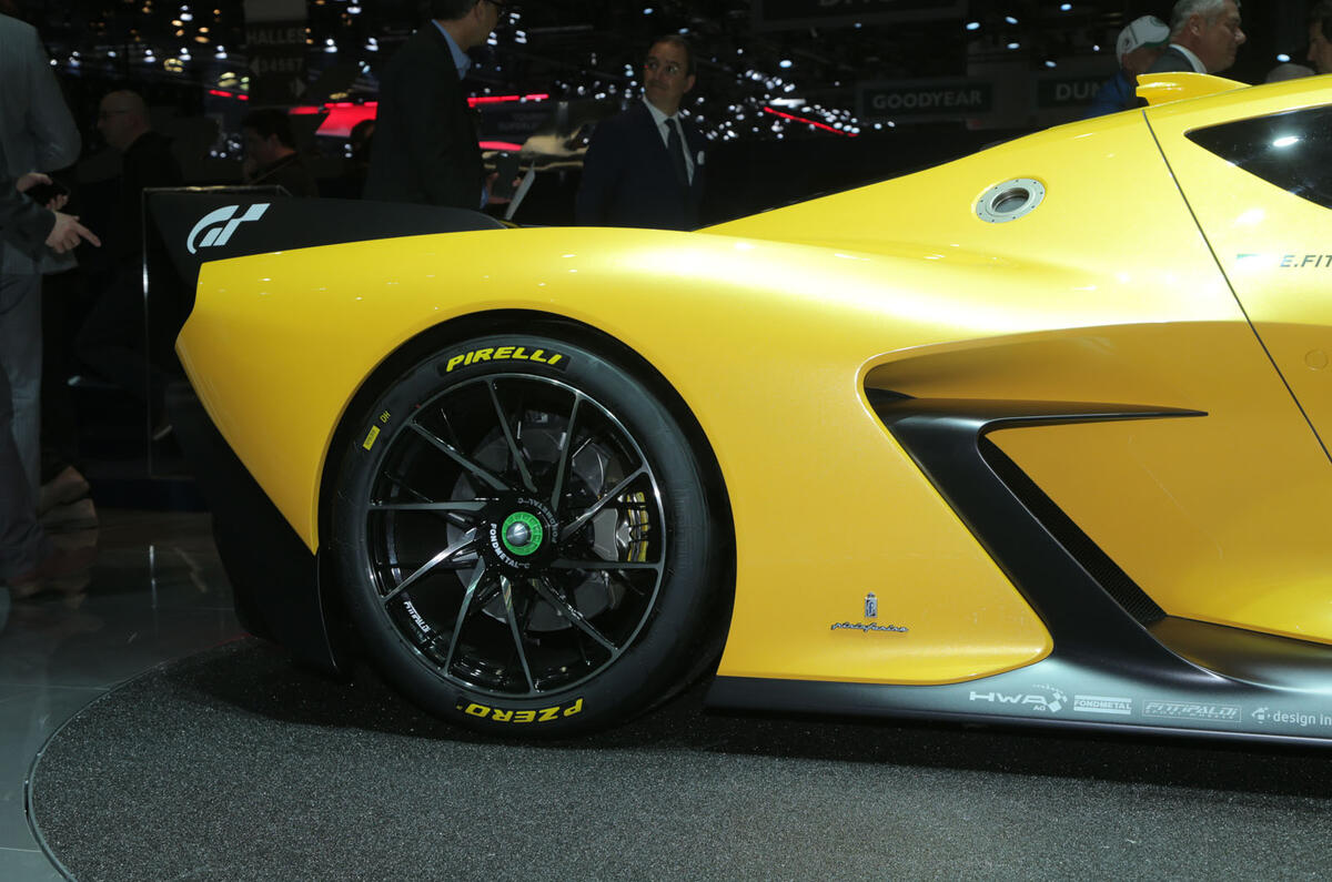 Pininfarina Fittipaldi EF7