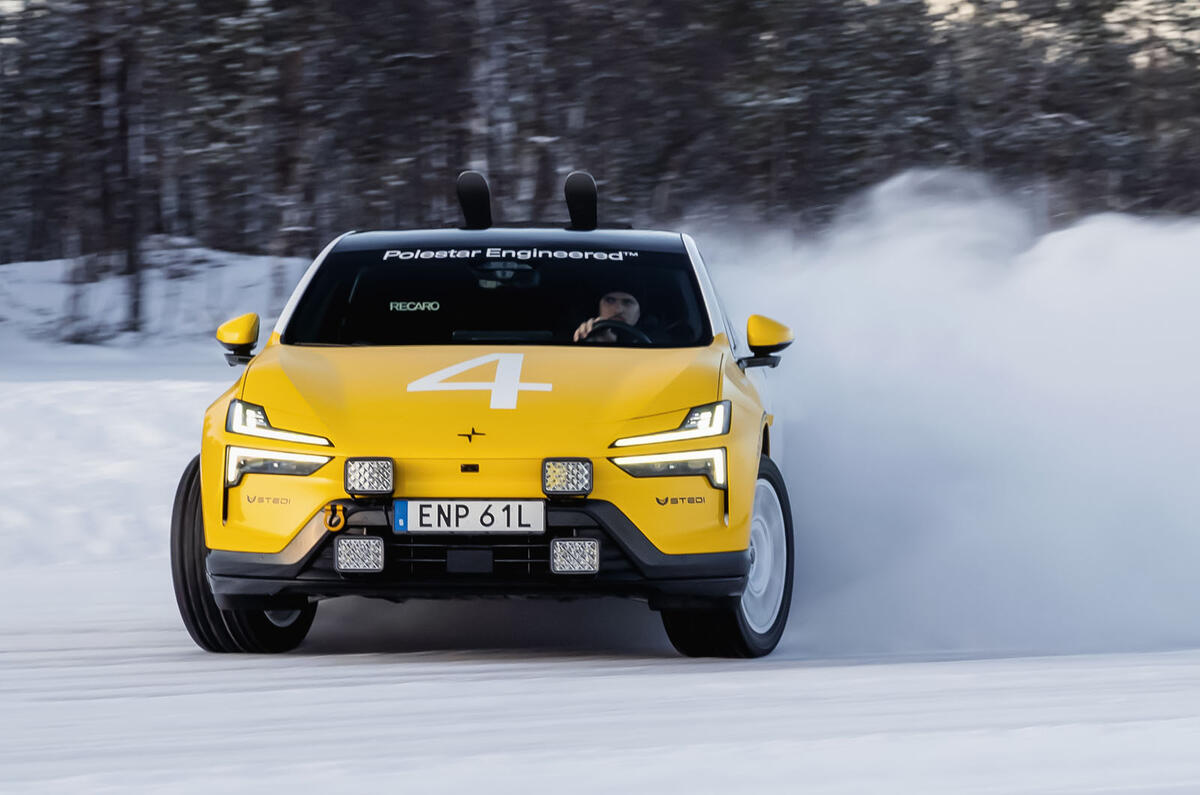 Polestar 4 Arctic Circle front sliding Polestar 4 Arctic Circle front sliding