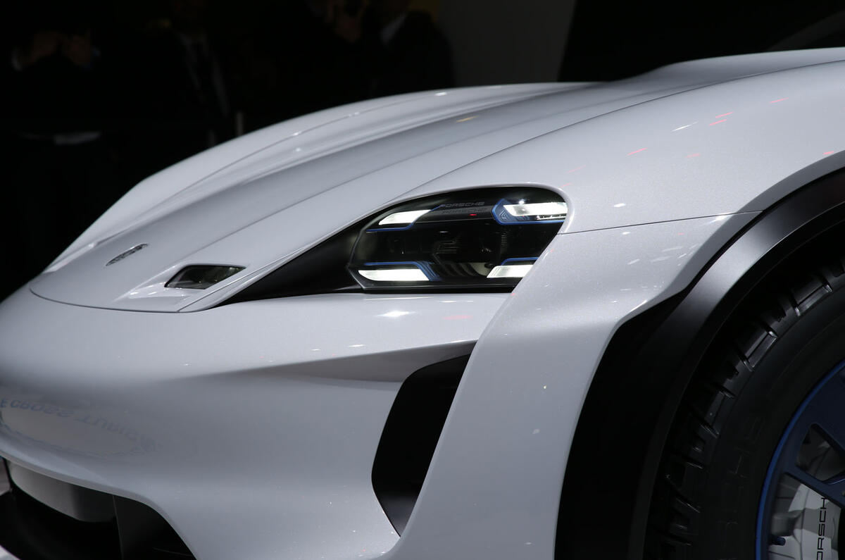 Porsche Mission E Cross Turismo previews 2021 production crossover