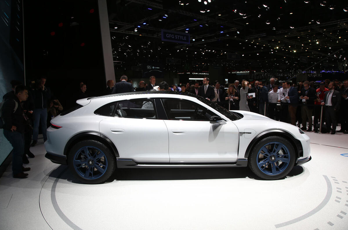 Porsche Mission E Cross Turismo previews 2021 production crossover