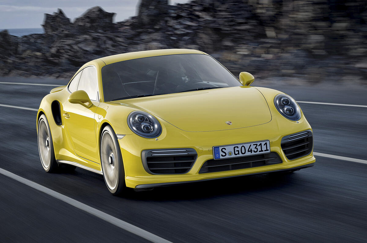 Facelifted Porsche 911 Turbo and Turbo S