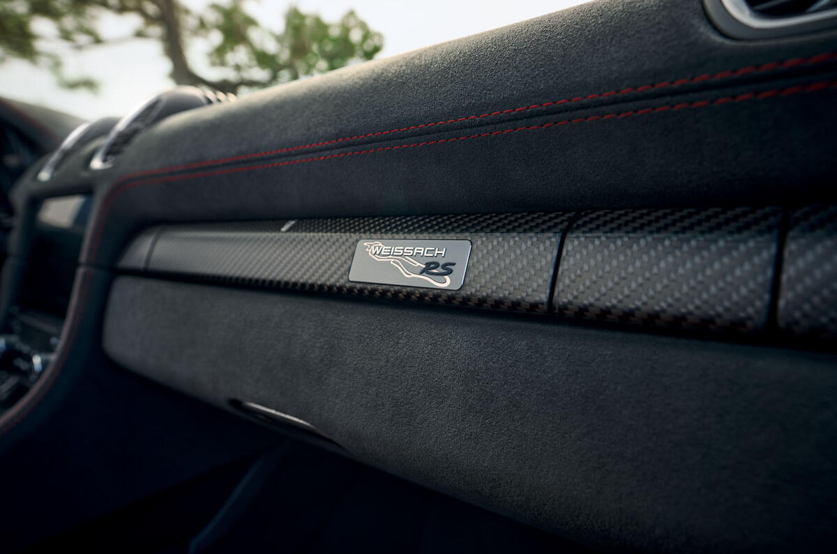 Porsche 718 Spyder GT4 RS 2023 dashboard badge detail Porsche 718 Spyder GT4 RS 2023 dashboard badge detail