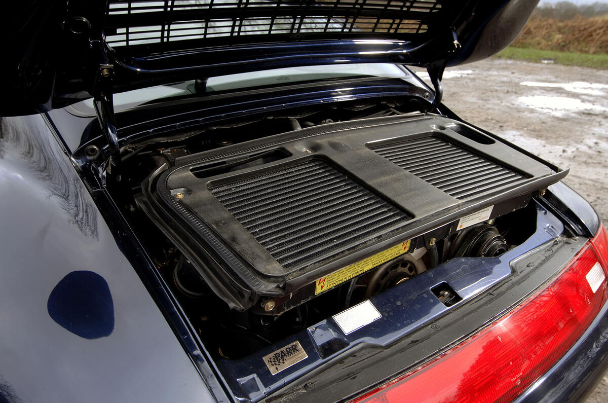Porsche 911 993 Turbo 1995 engine Porsche 911 993 Turbo 1995 engine